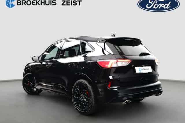 Ford Kuga (2023) thumbnail 3