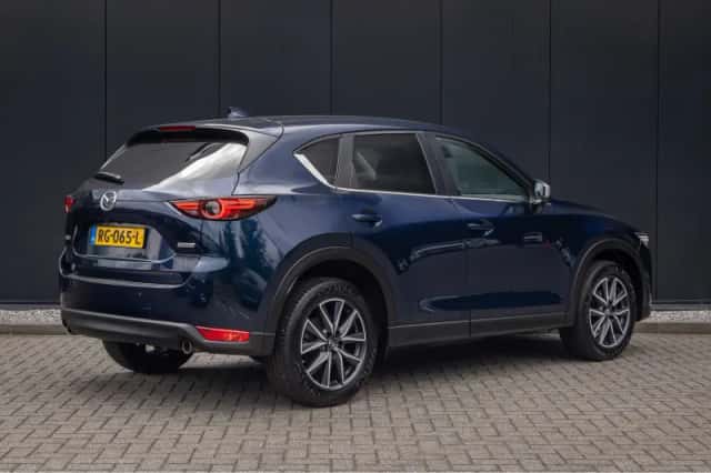Mazda CX-5 (2017) thumbnail 2