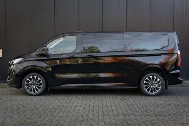Ford Transit Custom (2025) thumbnail 5