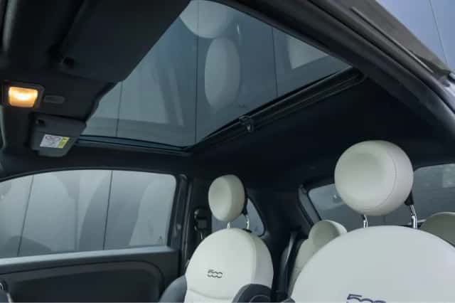 Fiat 500 (2022) thumbnail 2