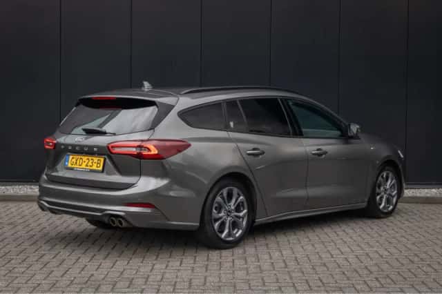 Ford Focus (2025) thumbnail 2