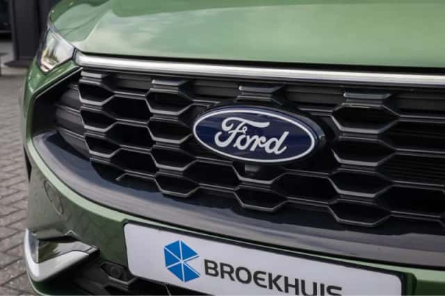 Ford Kuga (2025) thumbnail 6