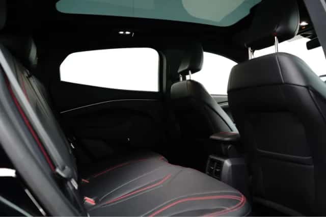 Ford Mustang Mach-E (2022) thumbnail 6