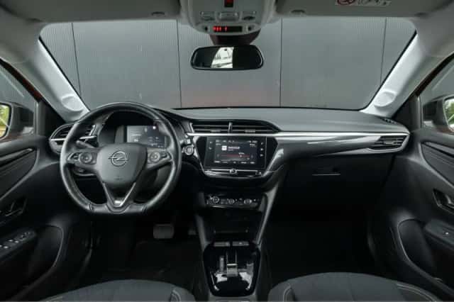 Opel Corsa (2023) thumbnail 3