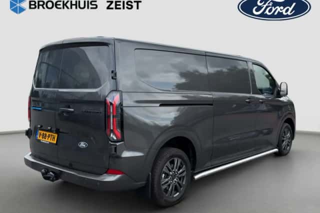Ford E-Transit Custom (2026) thumbnail 3