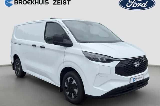 Ford E-Transit Cust (2026) thumbnail 2