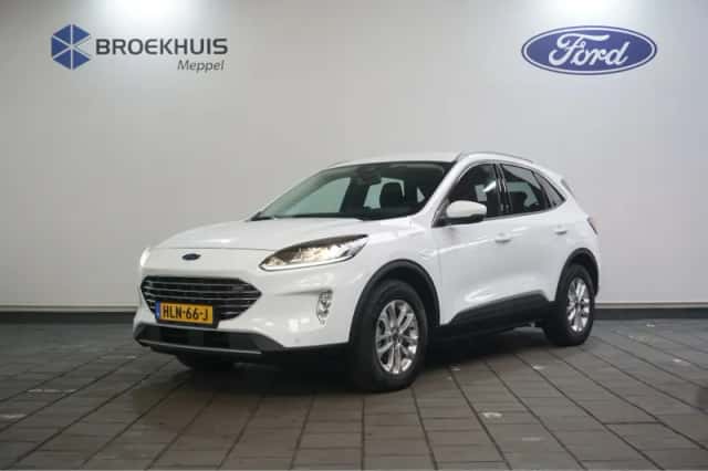Ford Kuga (2022) thumbnail 3
