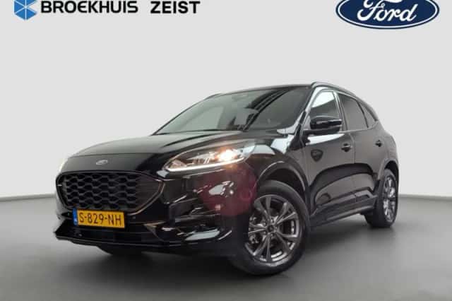 Ford Kuga (2023) thumbnail 1
