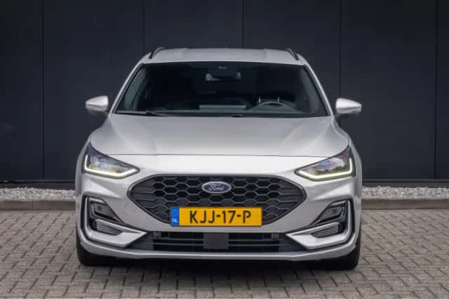 Ford Focus (2023) thumbnail 6
