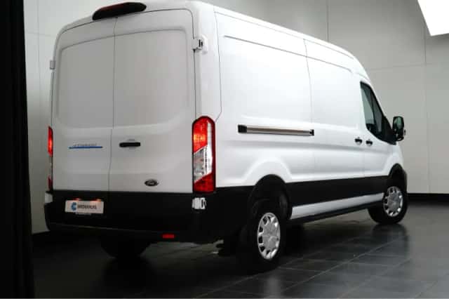 Ford E-Transit (2023) thumbnail 4