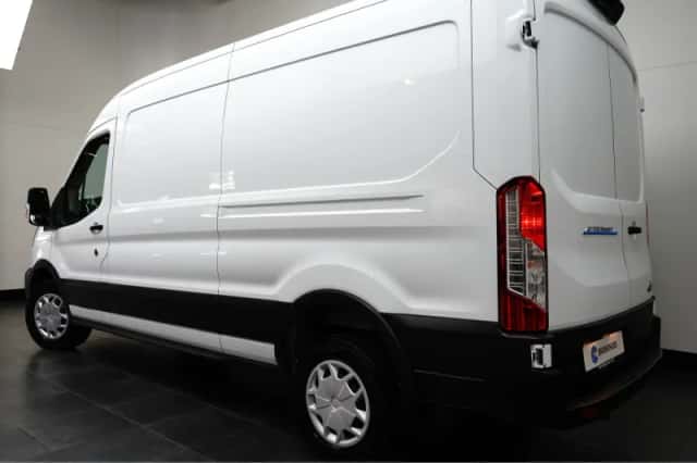 Ford E-Transit (2023) thumbnail 5