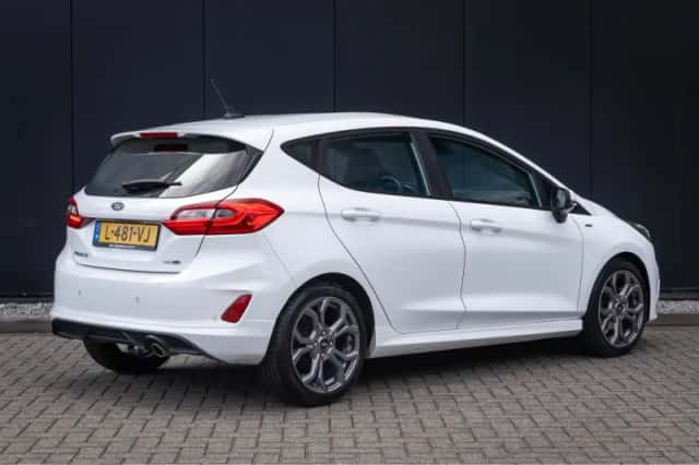 Ford Fiesta (2021) thumbnail 2