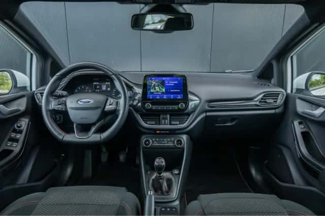 Ford Fiesta (2021) thumbnail 3