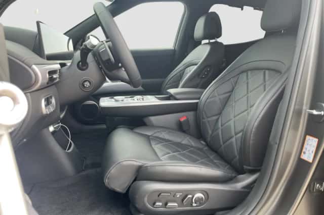 Genesis GV60 (2026) thumbnail 16
