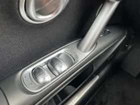 Genesis GV60 (2026) thumbnail 17