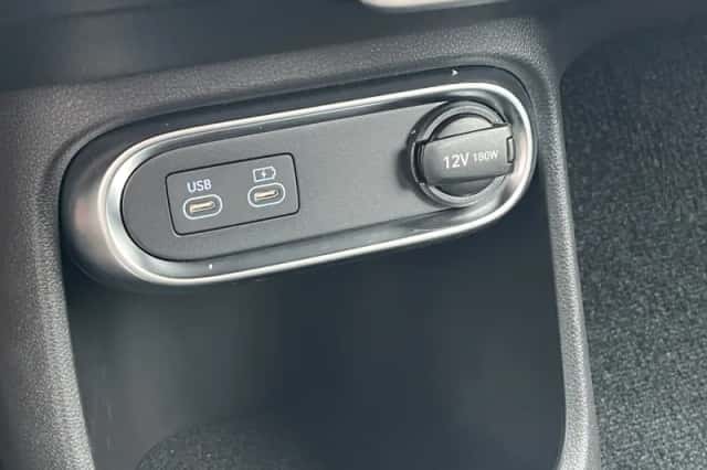 Genesis GV60 (2026) thumbnail 32