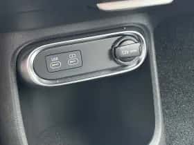 Genesis GV60 (2026) thumbnail 32