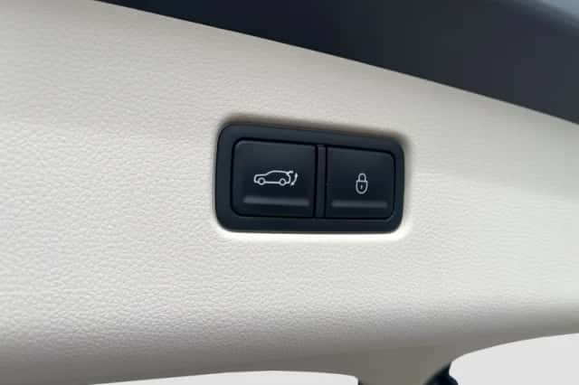 Genesis GV70 (2025) thumbnail 13