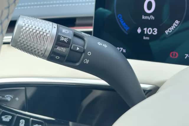 Genesis GV70 (2025) thumbnail 22