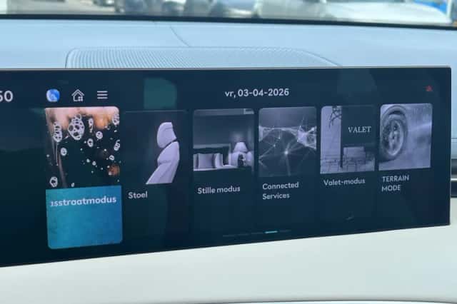 Genesis GV70 (2025) thumbnail 29