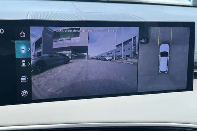 Genesis GV70 (2025) thumbnail 32