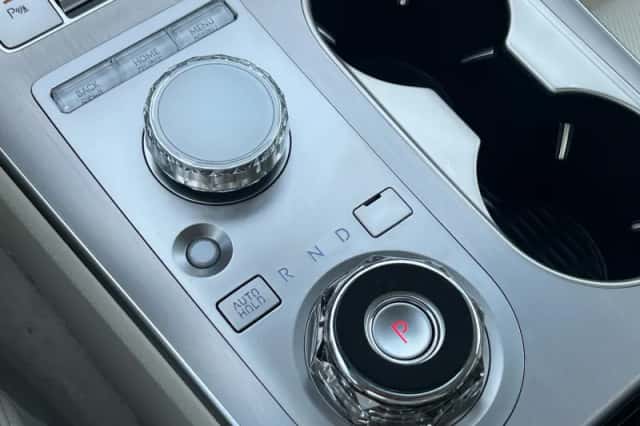 Genesis GV70 (2025) thumbnail 34
