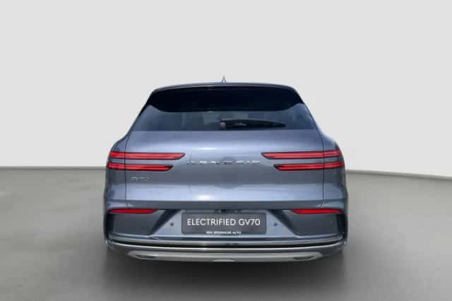Genesis GV70 (2025) thumbnail 8