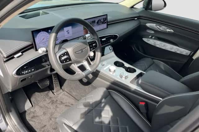 Genesis GV70 (2026) thumbnail 15