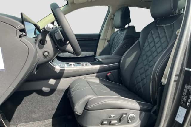 Genesis GV70 (2026) thumbnail 16
