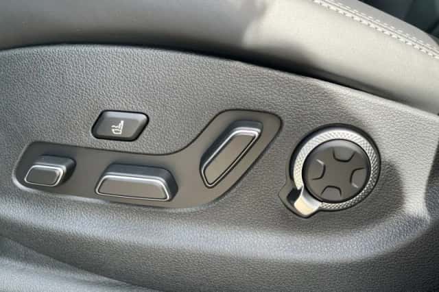 Genesis GV70 (2026) thumbnail 18