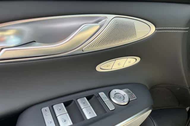 Genesis GV70 (2026) thumbnail 19