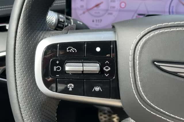 Genesis GV70 (2026) thumbnail 22