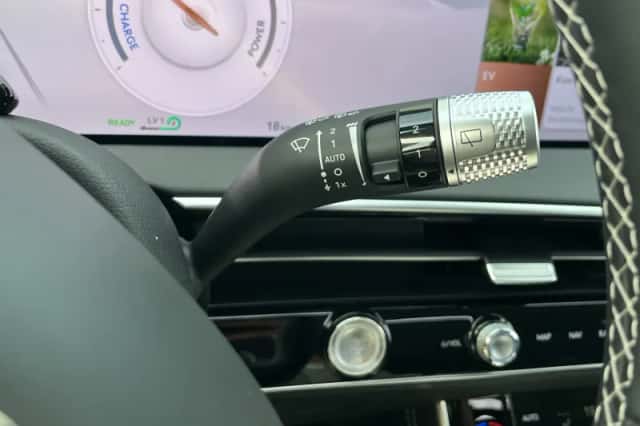 Genesis GV70 (2026) thumbnail 25