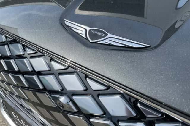 Genesis GV70 (2026) thumbnail 10