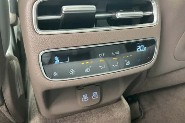 Genesis GV70 (2026) thumbnail 14