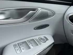 Genesis GV70 (2026) thumbnail 18