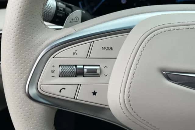 Genesis GV70 (2023) thumbnail 21