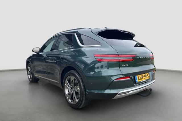 Genesis GV70 (2023) thumbnail 5