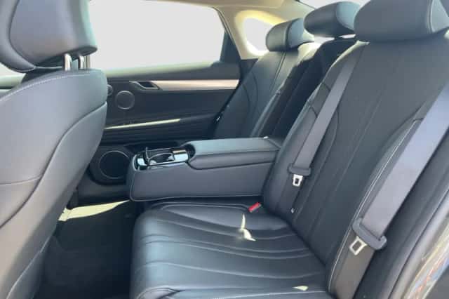 Genesis G80 (2022) thumbnail 13