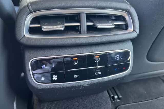 Genesis G80 (2022) thumbnail 14