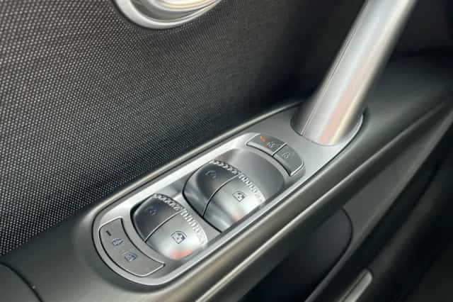 Genesis GV60 (2026) thumbnail 3