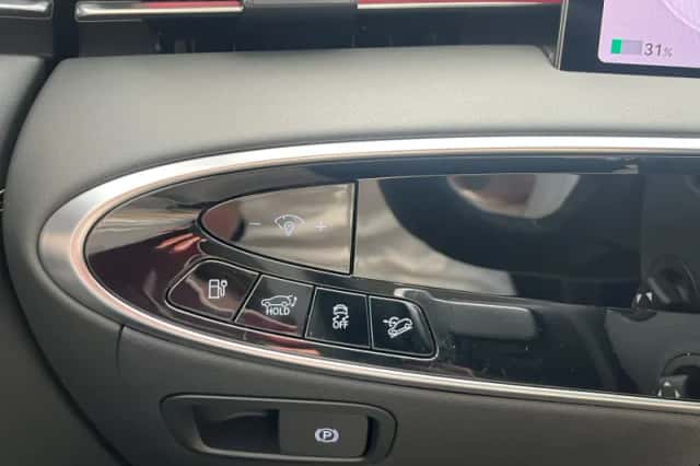 Genesis GV70 (2026) thumbnail 6