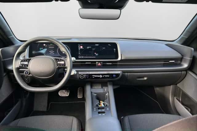 Hyundai Ioniq 6 (2024) thumbnail 13