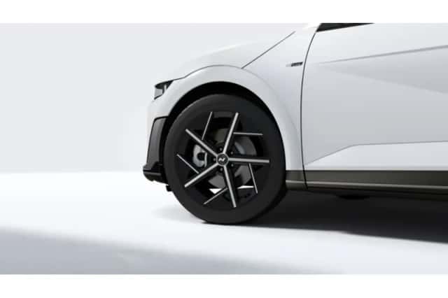Hyundai Ioniq 5 (2025) thumbnail 6
