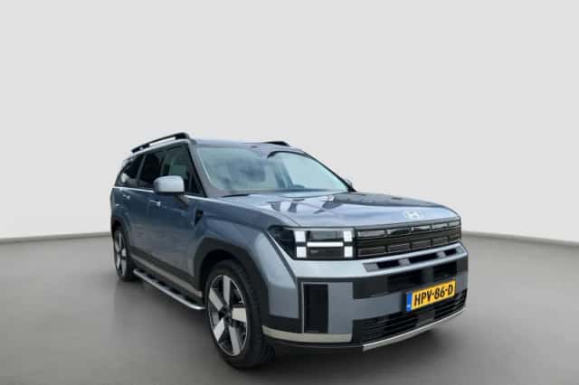 Hyundai Santa Fe (2025) thumbnail 2