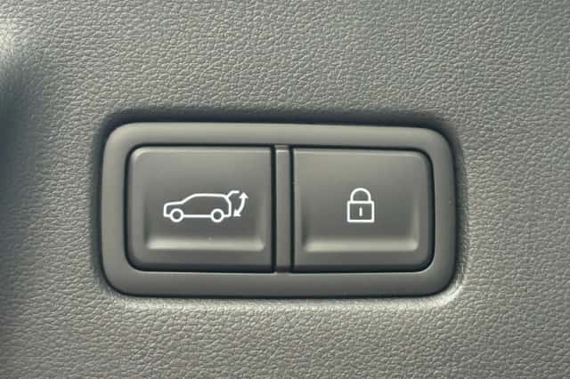 Hyundai Santa Fe (2025) thumbnail 15