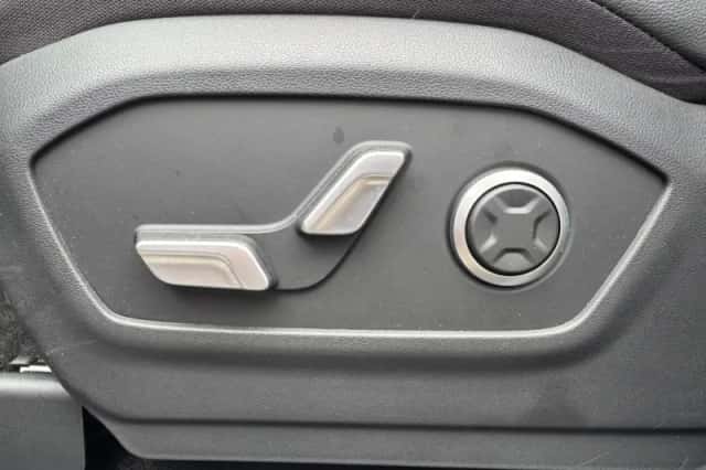 Hyundai Santa Fe (2025) thumbnail 24