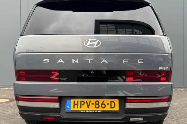 Hyundai Santa Fe (2025) thumbnail 5