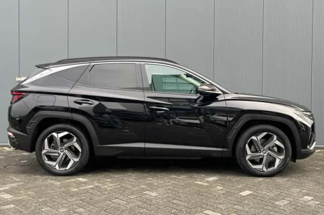 Hyundai Tucson (2024) thumbnail 3