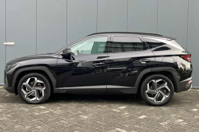 Hyundai Tucson (2024) thumbnail 2